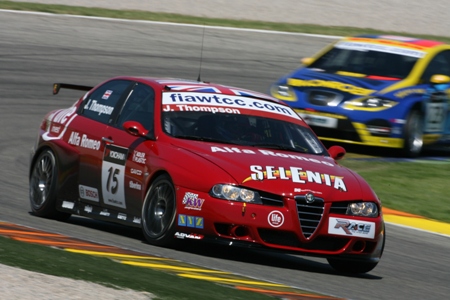James Thompson wint op Valencia